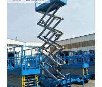 可移動式升降機(jī)熱賣促銷，安全高效助力高空作業(yè)新革命